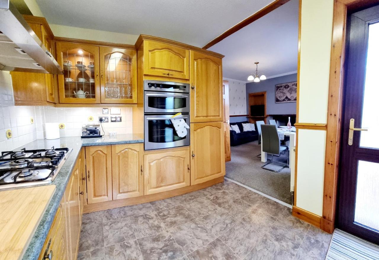 Inverness City 3 Bedroom House Free Parking Exteriér fotografie